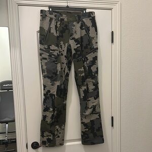 KUIU Verde Camo Guide Pants